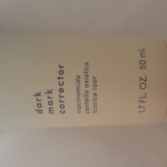 Dark Mark corrector Restorative Elements - Picture 2 of 3